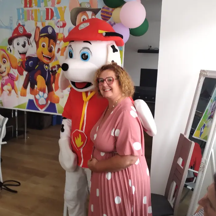 mascotte pat patrouille à un anniversaire, avec Gribouille Evénementiel à Calais (62)