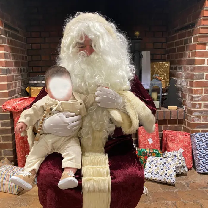 père noël avec un bébé, chez Gribouille Evénementiel à Calais (62)